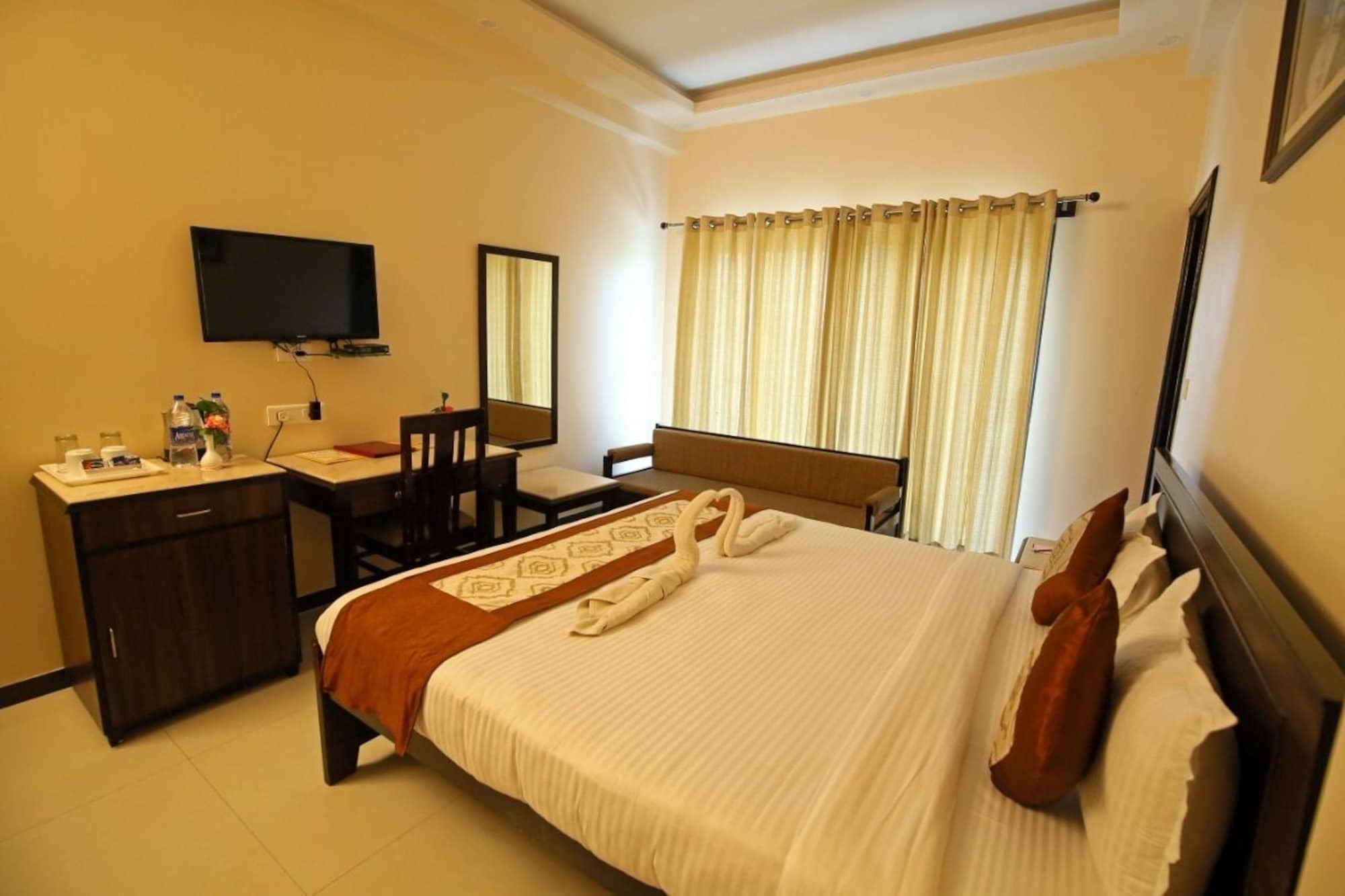 Tulip Le Grand Hotel Udaipur Luaran gambar